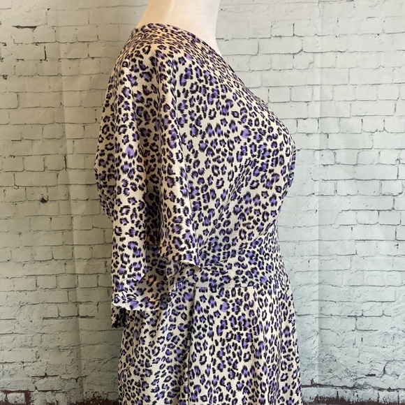 Folly PDX Sarah Bibb Dress Cheetah Short Sleeve Tie Waist M Office Portland - Picture 10 of 16